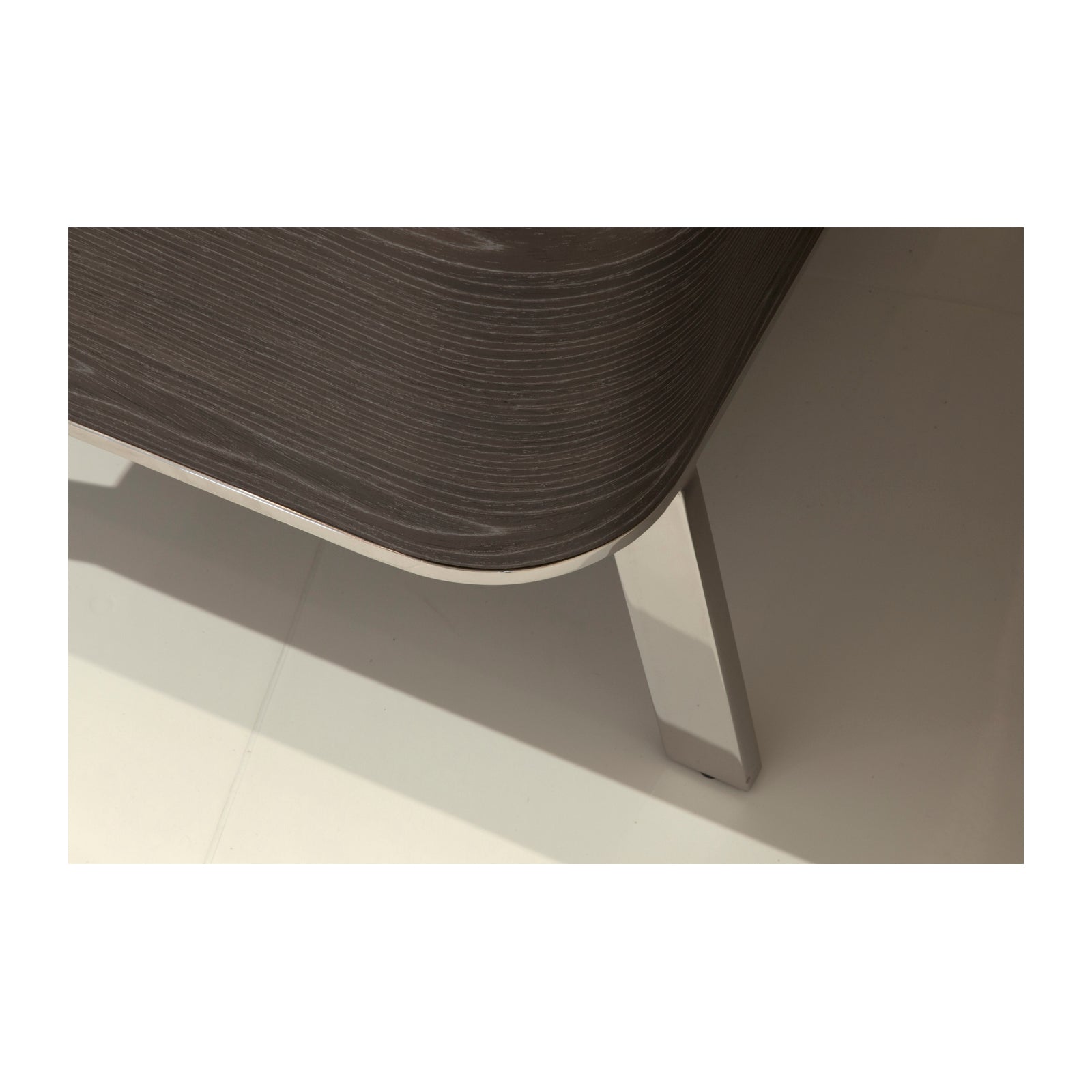 Ava High Back XL Lounge Chair Uphol. Back