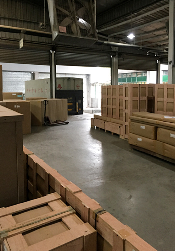 Decca Europe Packing and Shipping Craftsmanship
