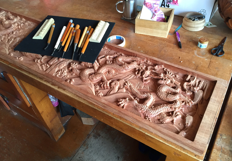 Carving chinese dragon - Decca Craftsmanship