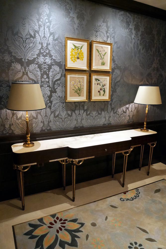 Lanesborough-club-spa-decca-london-luxury-furniture-lounge-console