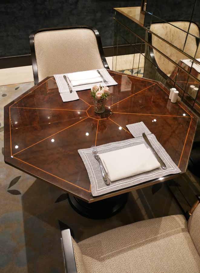 Lanesborough-club-spa-decca-london-luxury-furniture-lounge-dining-table