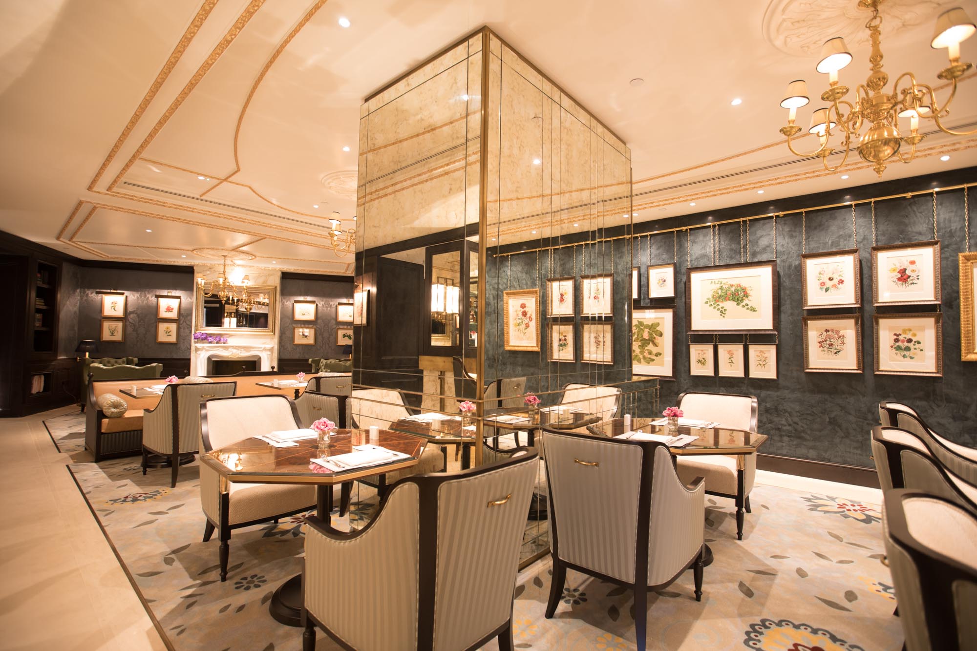 Lanesborough_Spa_1508_London_Decca_London_luxury_furniture