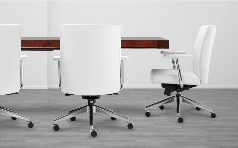 Syncro Chair designed by Brian Graham // Conference seating // Desk Chair