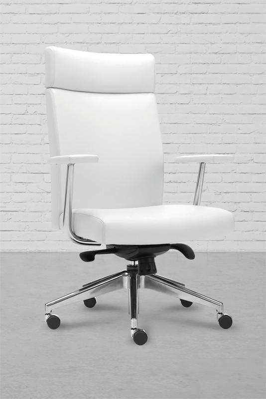 Syncro Chair designed by Brian Graham // Conference seating // Desk Chair
