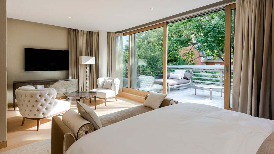 LUV Architecture private residence Kensington Master Bedroom (2)